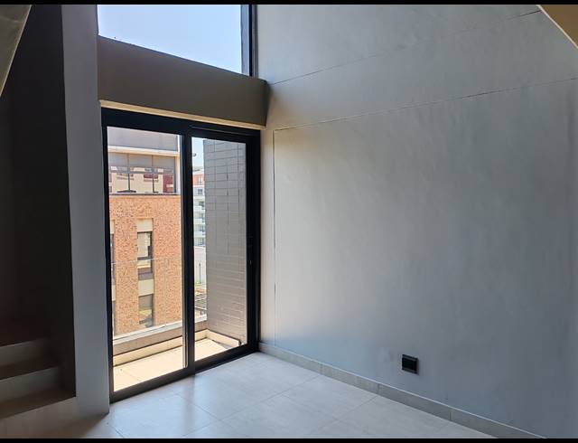 2 BEDROOM APARTMENT FOR SALE IN UMHLANGA RIDGE